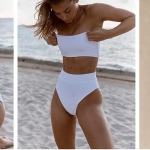 Monday Swimwear • Bora Bora Bandeau Top (S) & Argentina Bottom (M) • BNWT 🤍🕊️